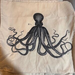 Octopus Print Cream pillow case